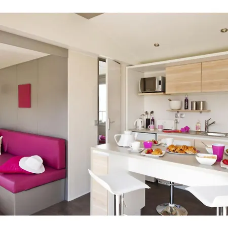 펜션 Mobilhome B Bali Januv Dul